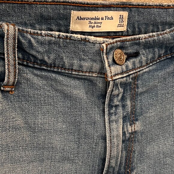 Abercrombie & Fitch The Skinny High Rise Jeans | Size 12 - Picture 2 of 4